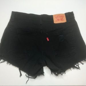 50% off 🍋 🍋 Levis 550 High Waisted Shorts